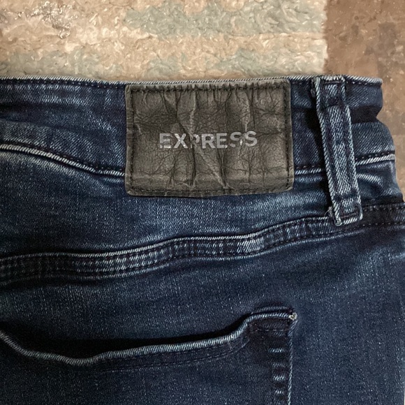 Men’s EXPRESS Dark Washed Skinny Jeans (34x34). LIKE NEW CONDITION!! - Picture 9 of 10
